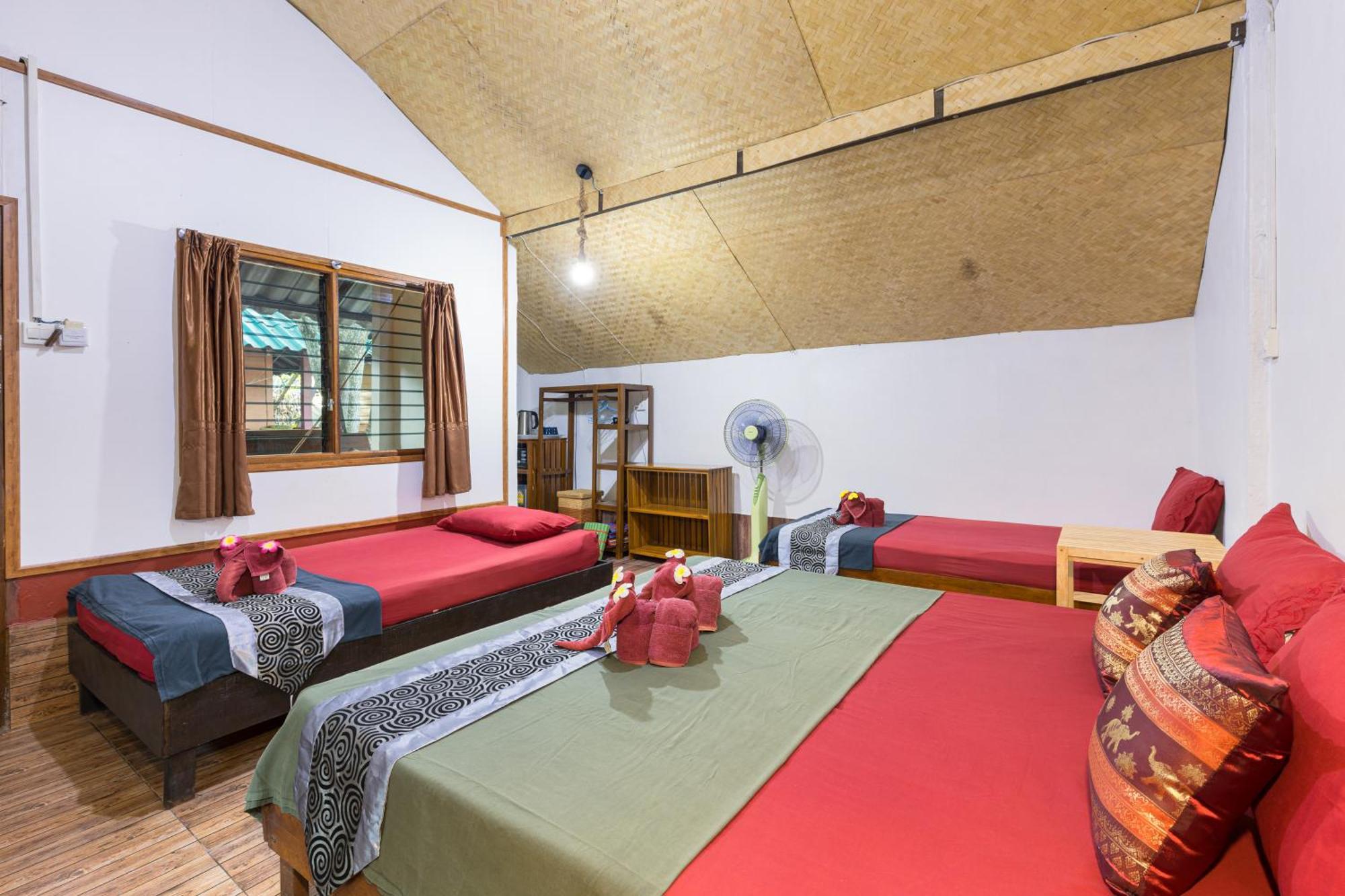 Family Song Koh Lipe Hotel Exterior foto